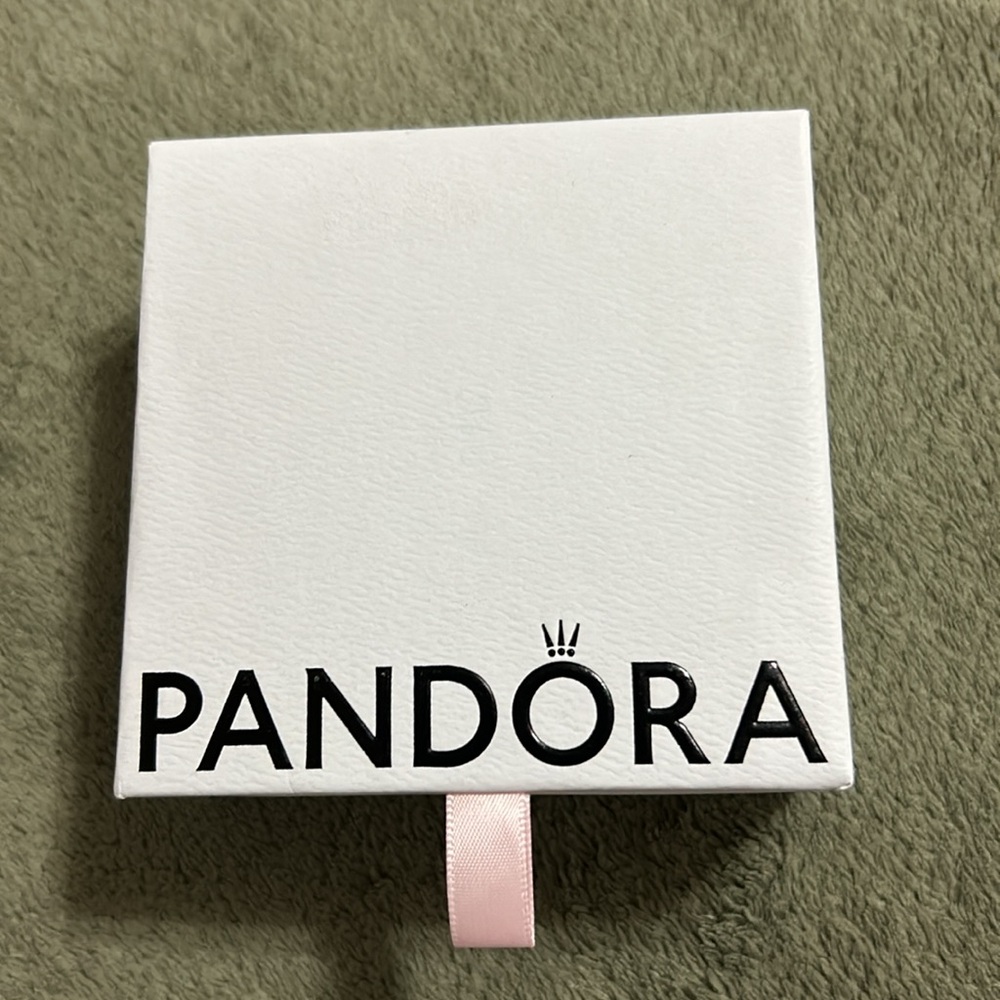 Pandora chain